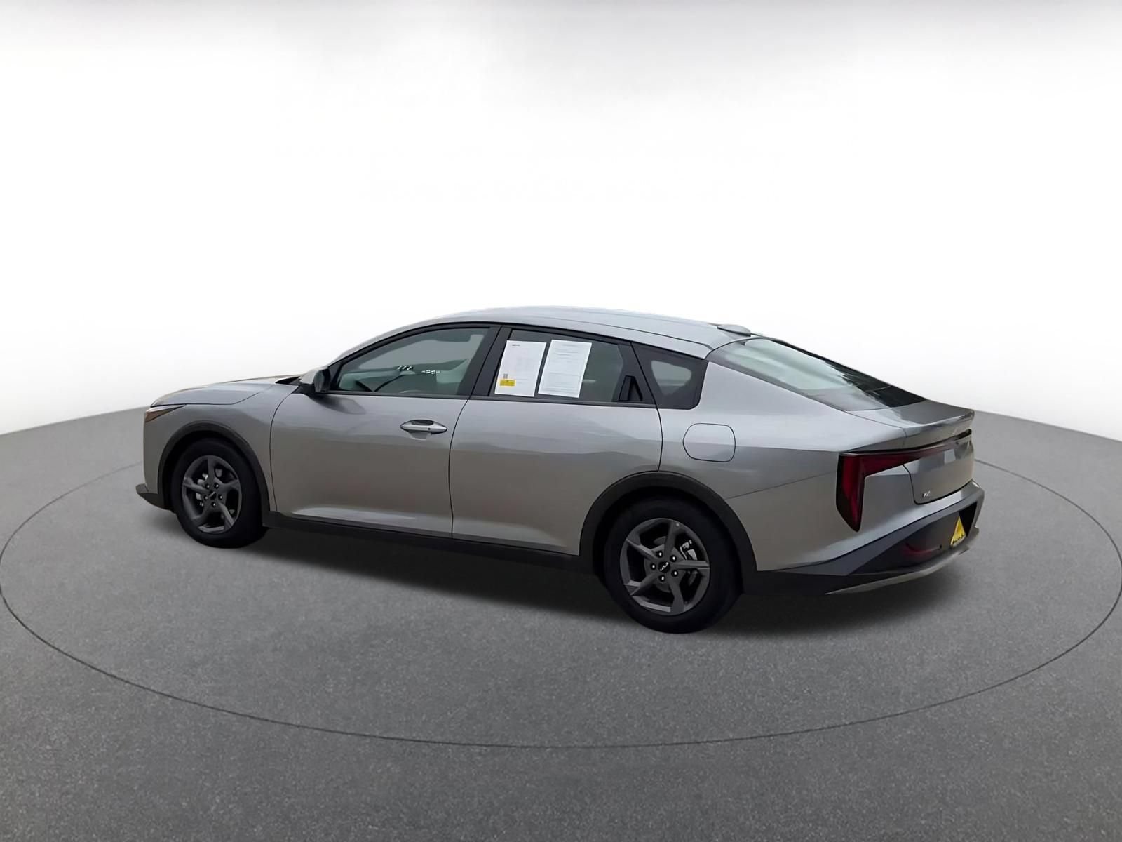 Used 2025 Kia K4 FWD image 10