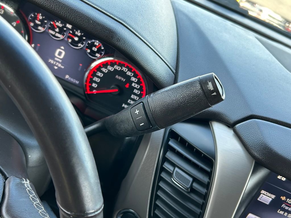 Used 2015 GMC Yukon Denali w/ Premium Package image 30