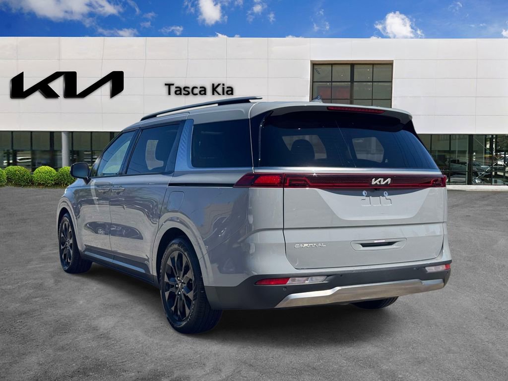 Used 2023 Kia Carnival SX Prestige FWD image 6