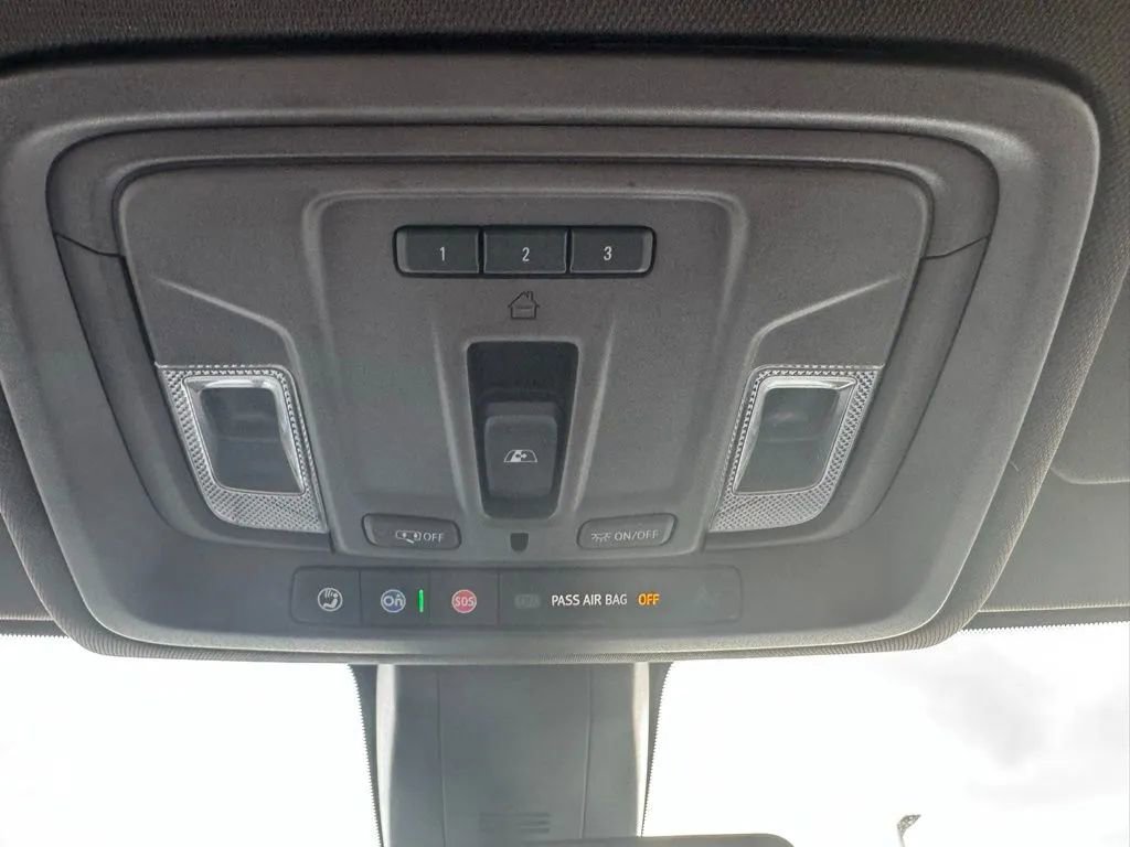 Used 2021 GMC Sierra 1500 SLT w/ SLT Premium Plus Package image 29