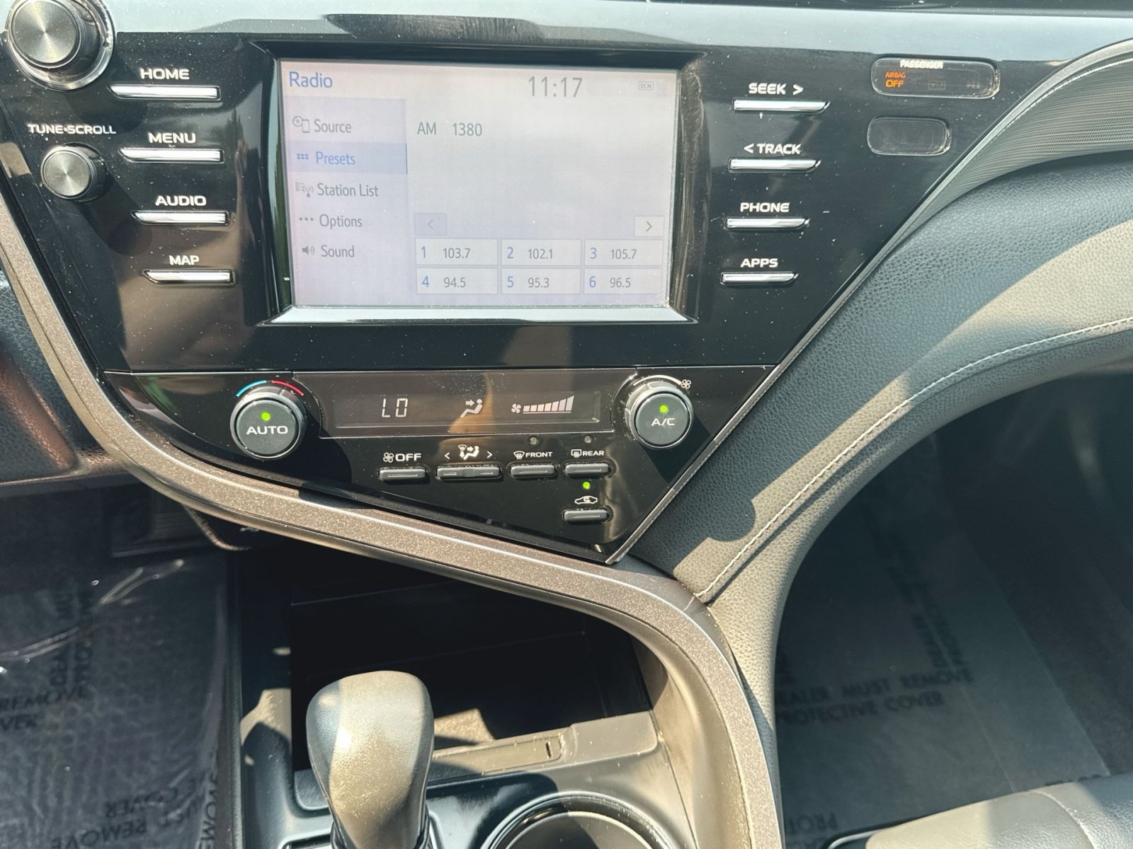 Used 2019 Toyota Camry SE FWD image 40