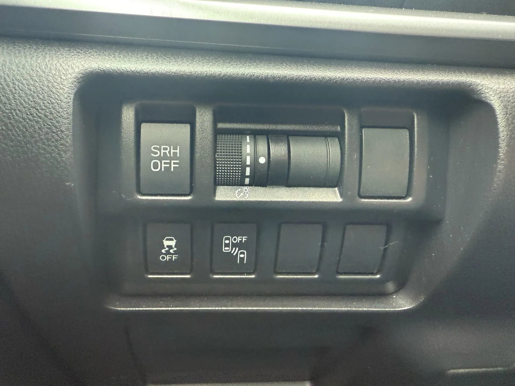 Used 2017 Subaru Impreza 2.0i Limited w/ Moonroof/BSD & Rcta/Eyesight image 17