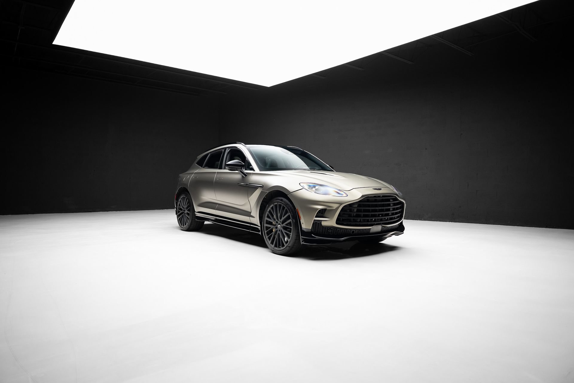 Used 2023 Aston Martin DBX 707 AWD/4WD image 86