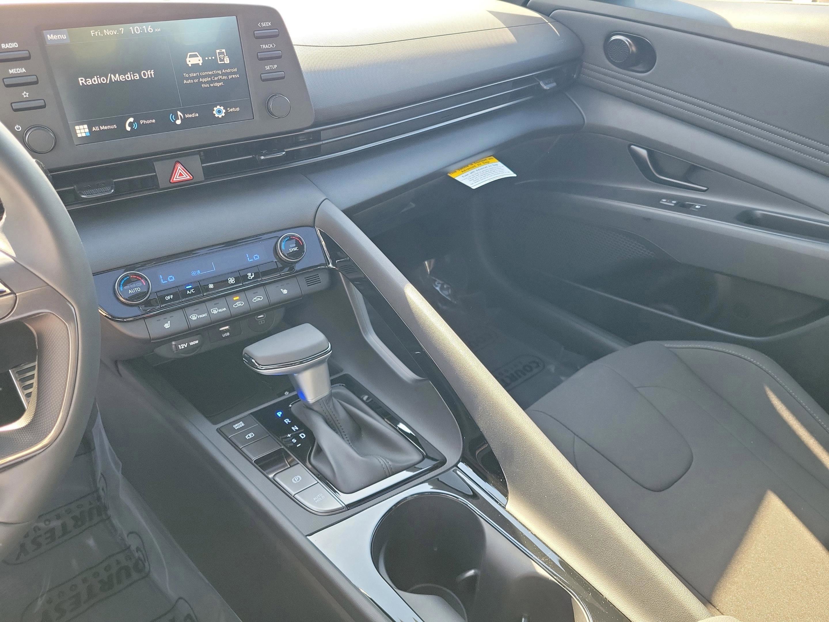 New 2026 Hyundai Elantra SEL Sport w/ Cargo Package image 6