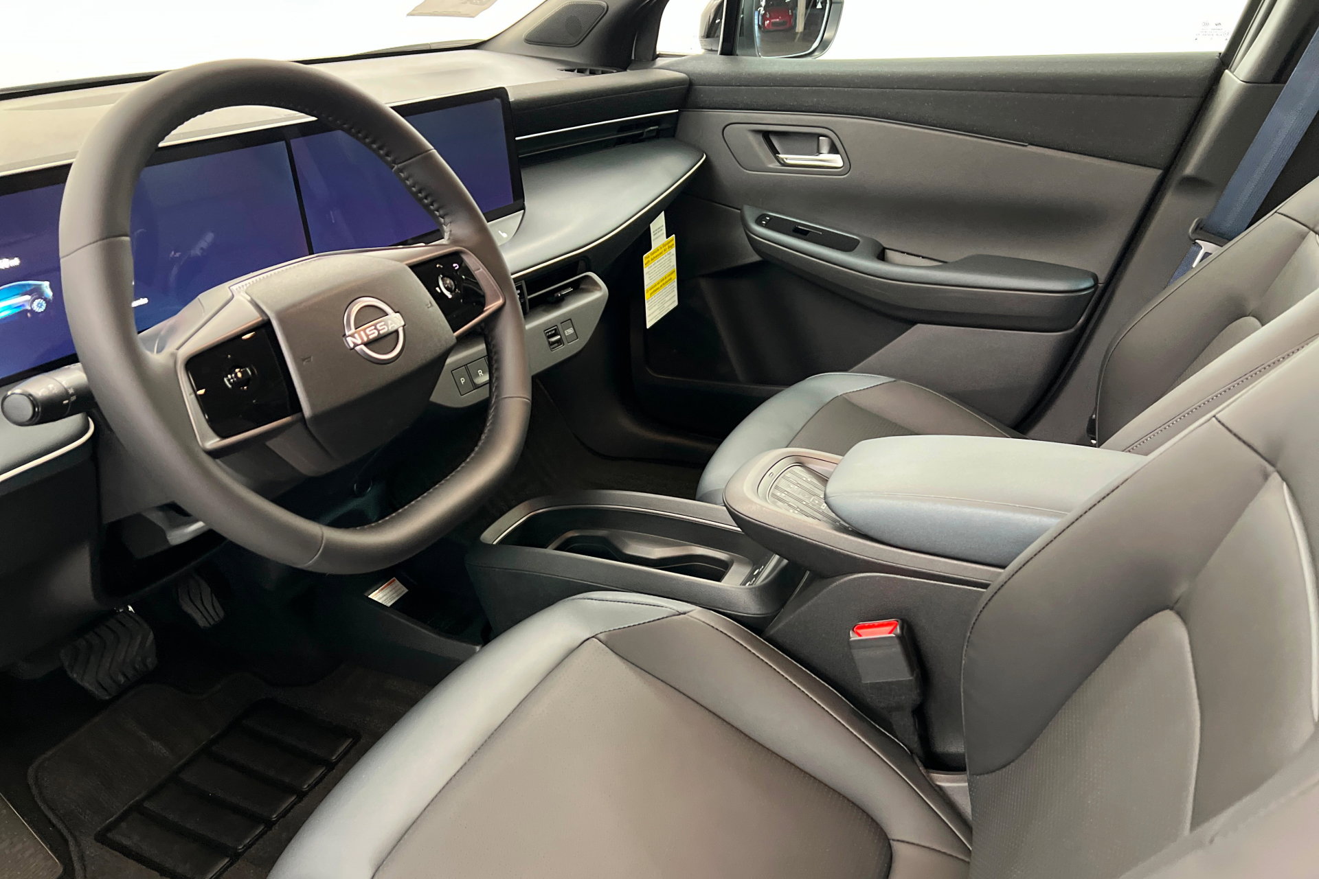 New 2026 Nissan Leaf SV+ w/ Floor Mat Package (SV+) image 15