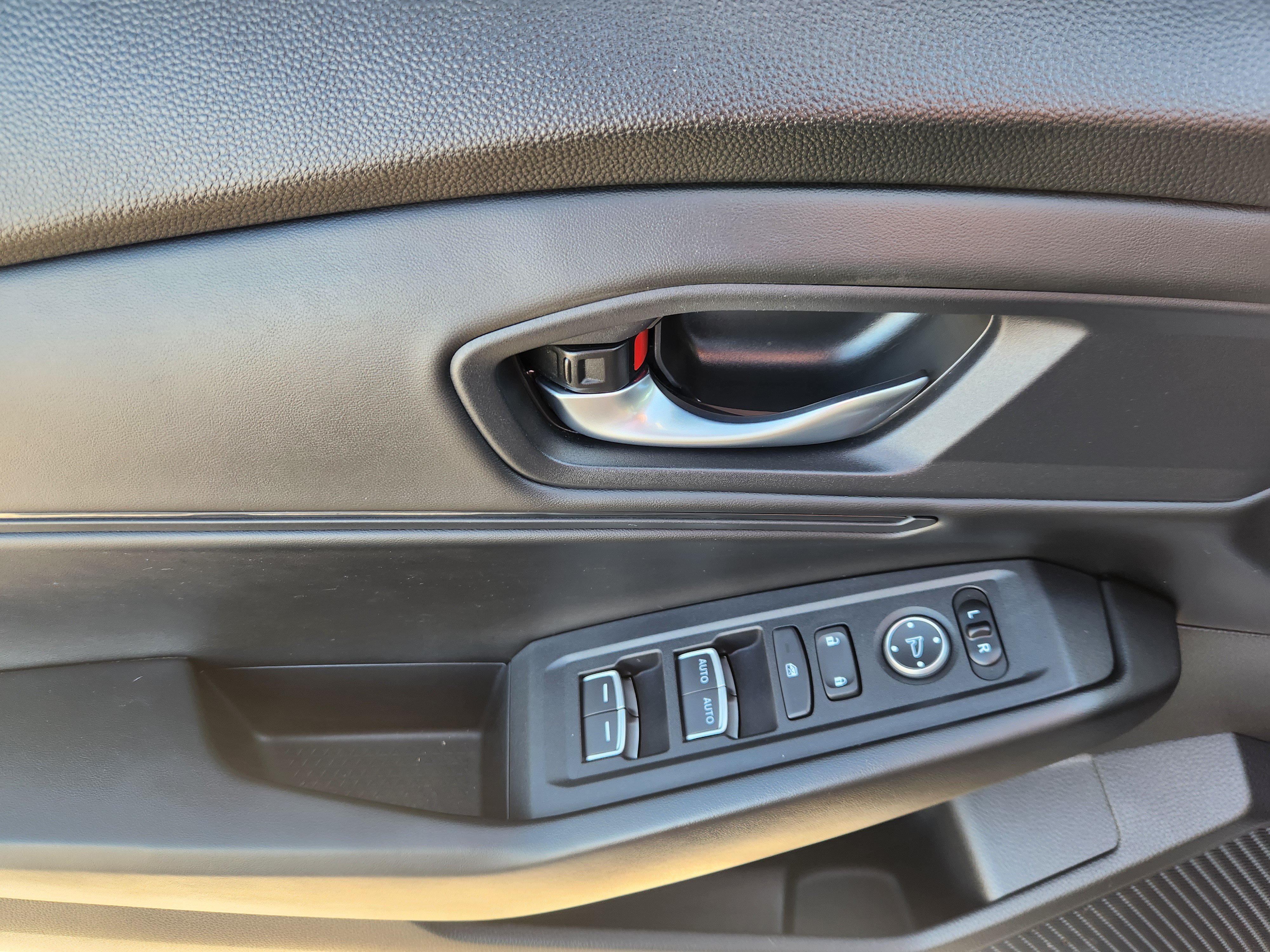 Certified 2024 Honda Accord EX image 17