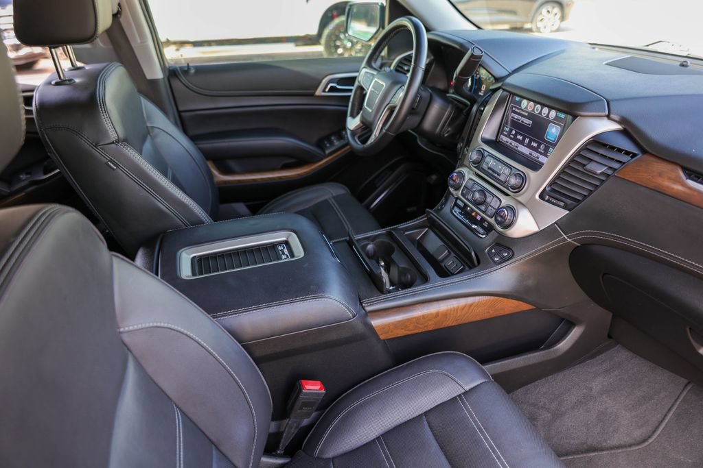 Used 2020 GMC Yukon Denali w/ Denali Ultimate Package RWD image 31
