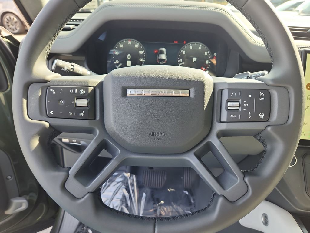 Used 2026 Land Rover Defender 110 S image 16