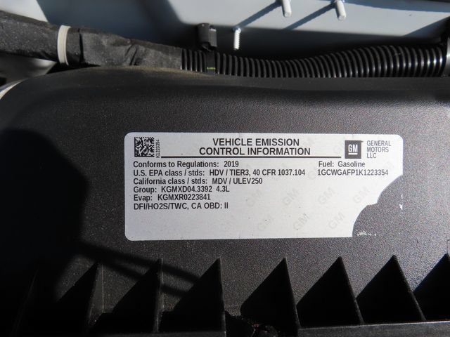 Used 2019 Chevrolet Express 2500 RWD image 33