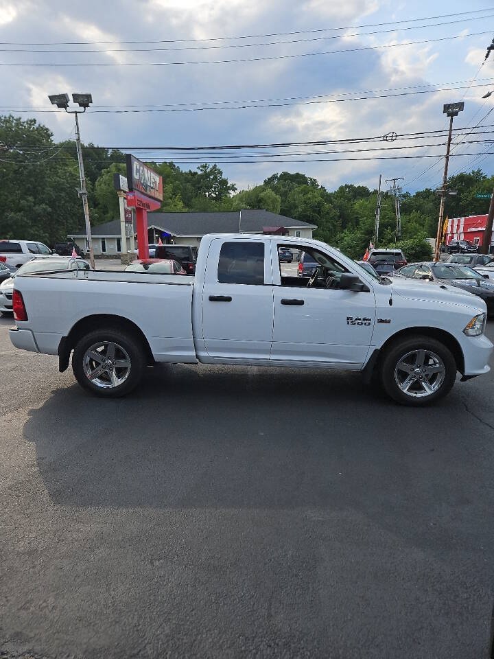 Used 2016 RAM 1500 Express AWD/4WD image 3