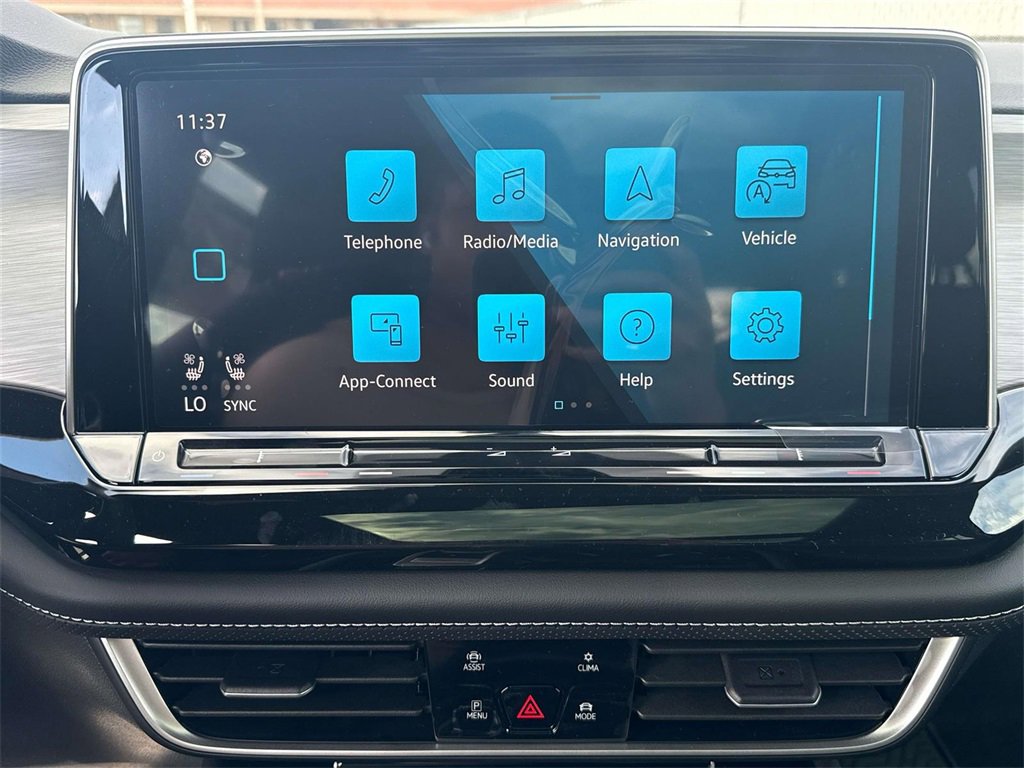 New 2026 Volkswagen Atlas Cross Sport SE image 18