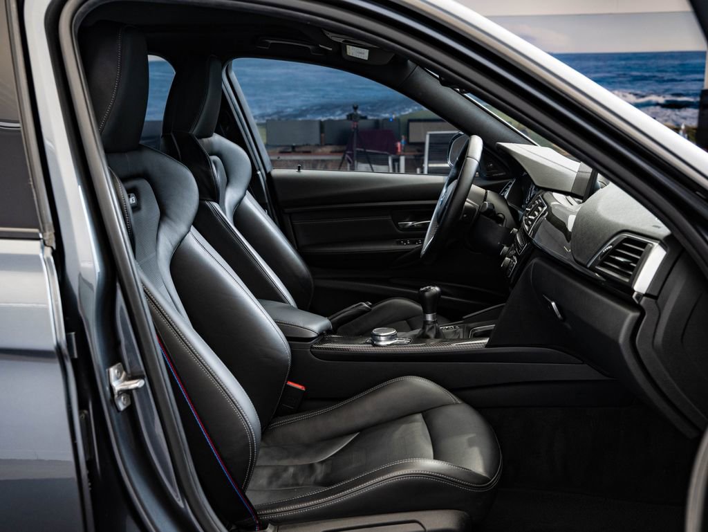 Used 2018 BMW M3 RWD image 24
