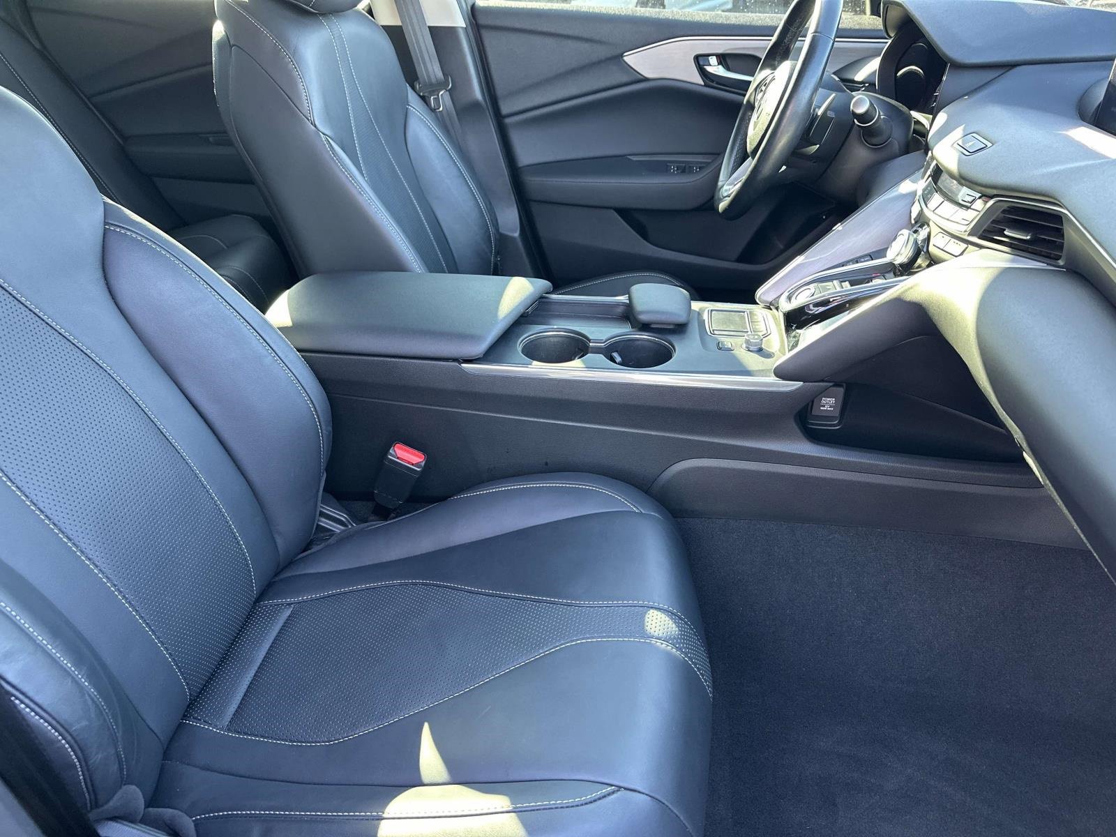 Certified 2022 Acura TLX w/ Technology Package image 4