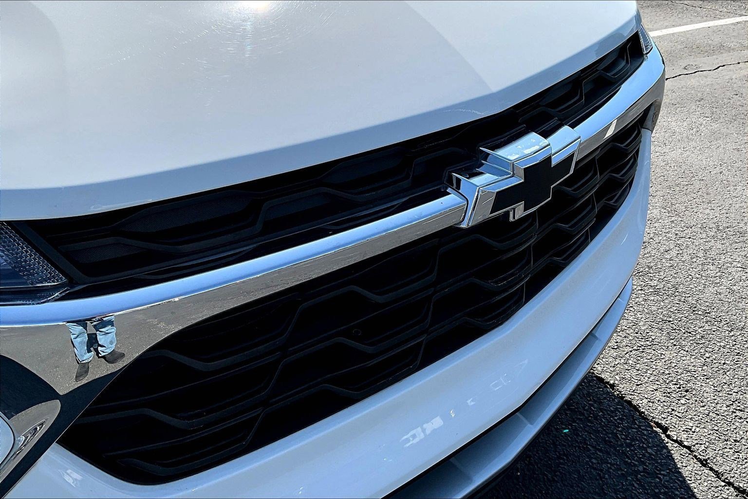 Used 2025 Chevrolet Trax LT w/ Driver Confidence Package image 33