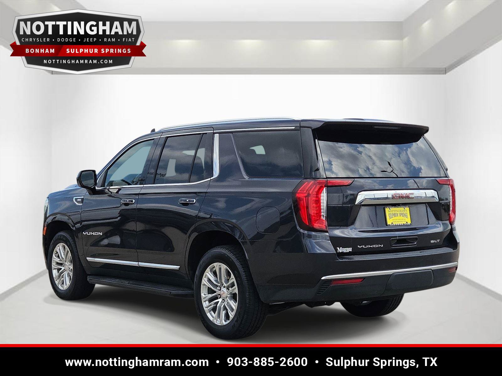 Used 2024 GMC Yukon SLT RWD image 6