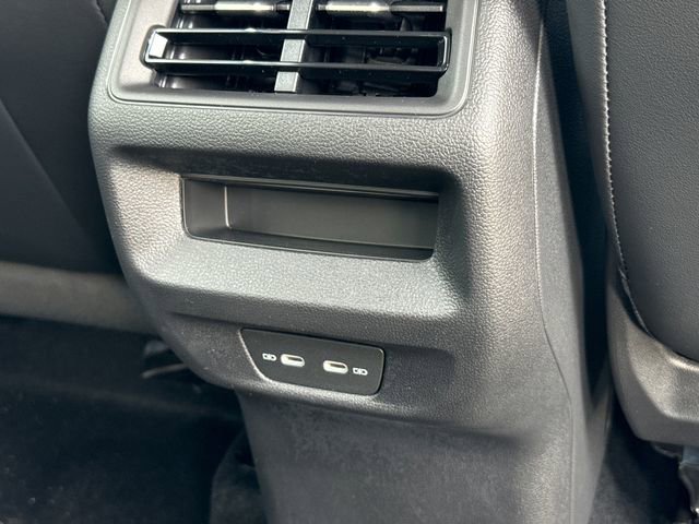 New 2026 Volkswagen Tiguan SE R-Line image 28