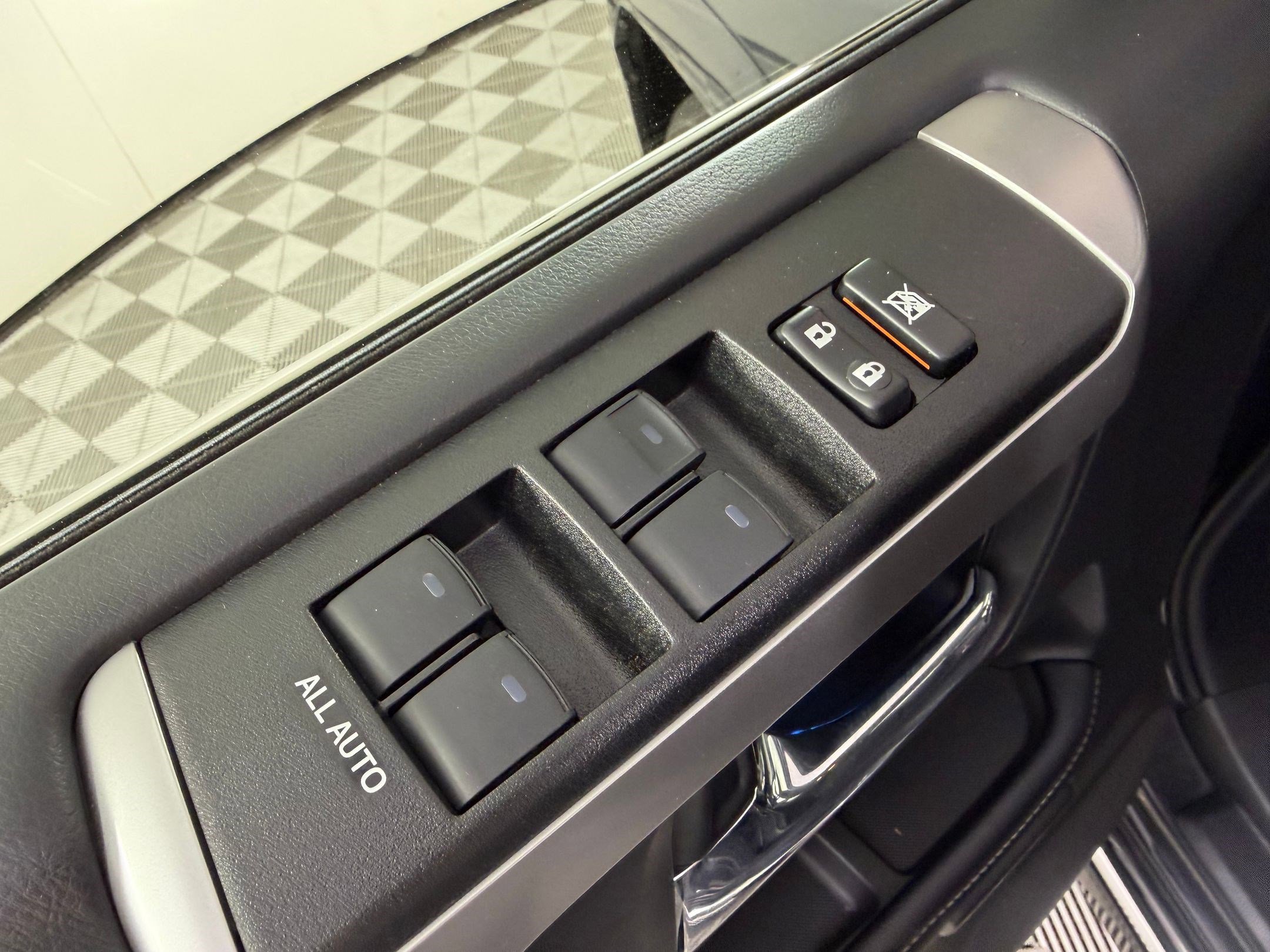 Used 2024 Toyota 4Runner Limited image 11