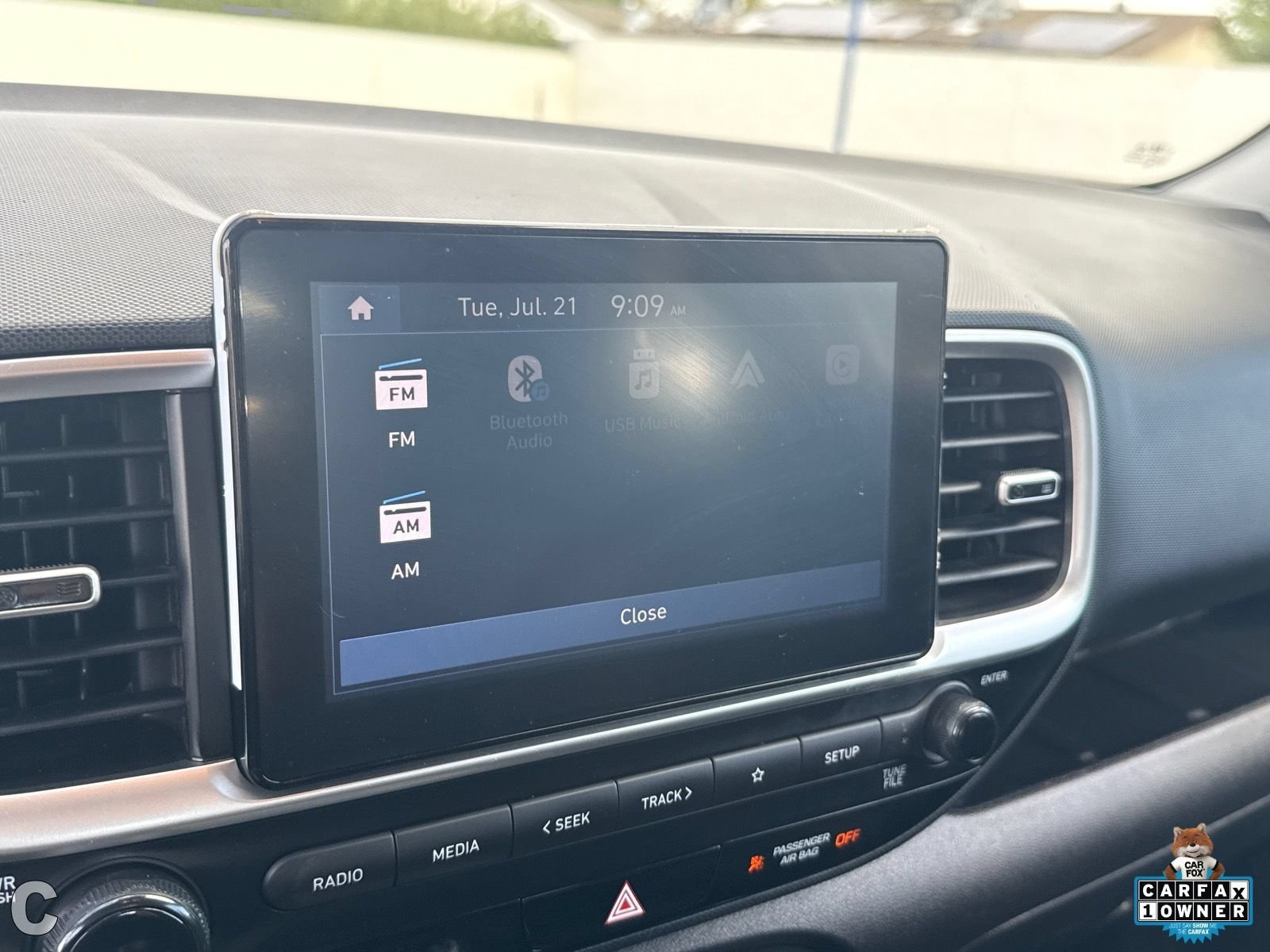 Used 2024 Hyundai Venue SEL FWD image 27
