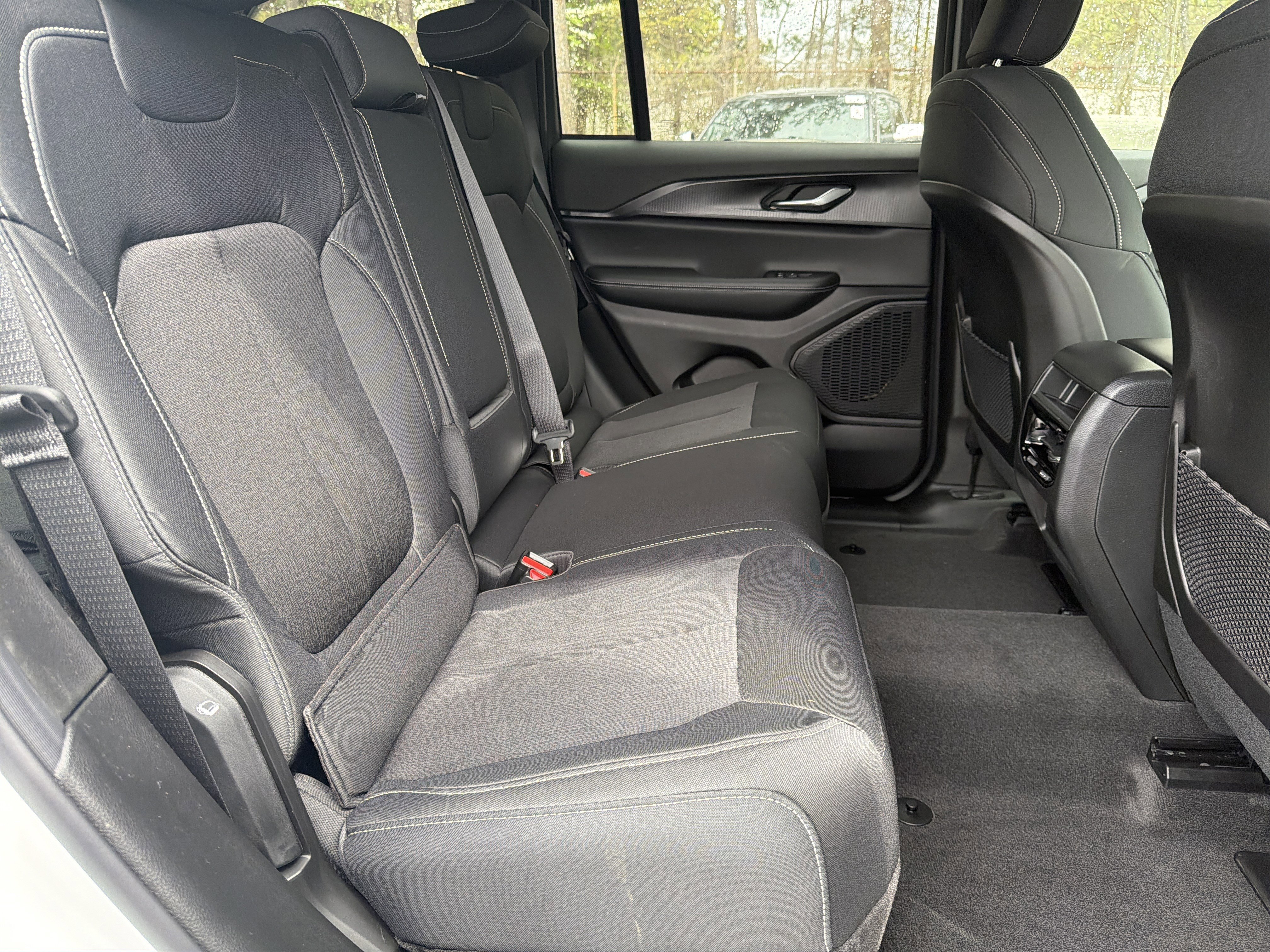 New 2026 Jeep Grand Cherokee Laredo w/ Trailer Tow Package image 18