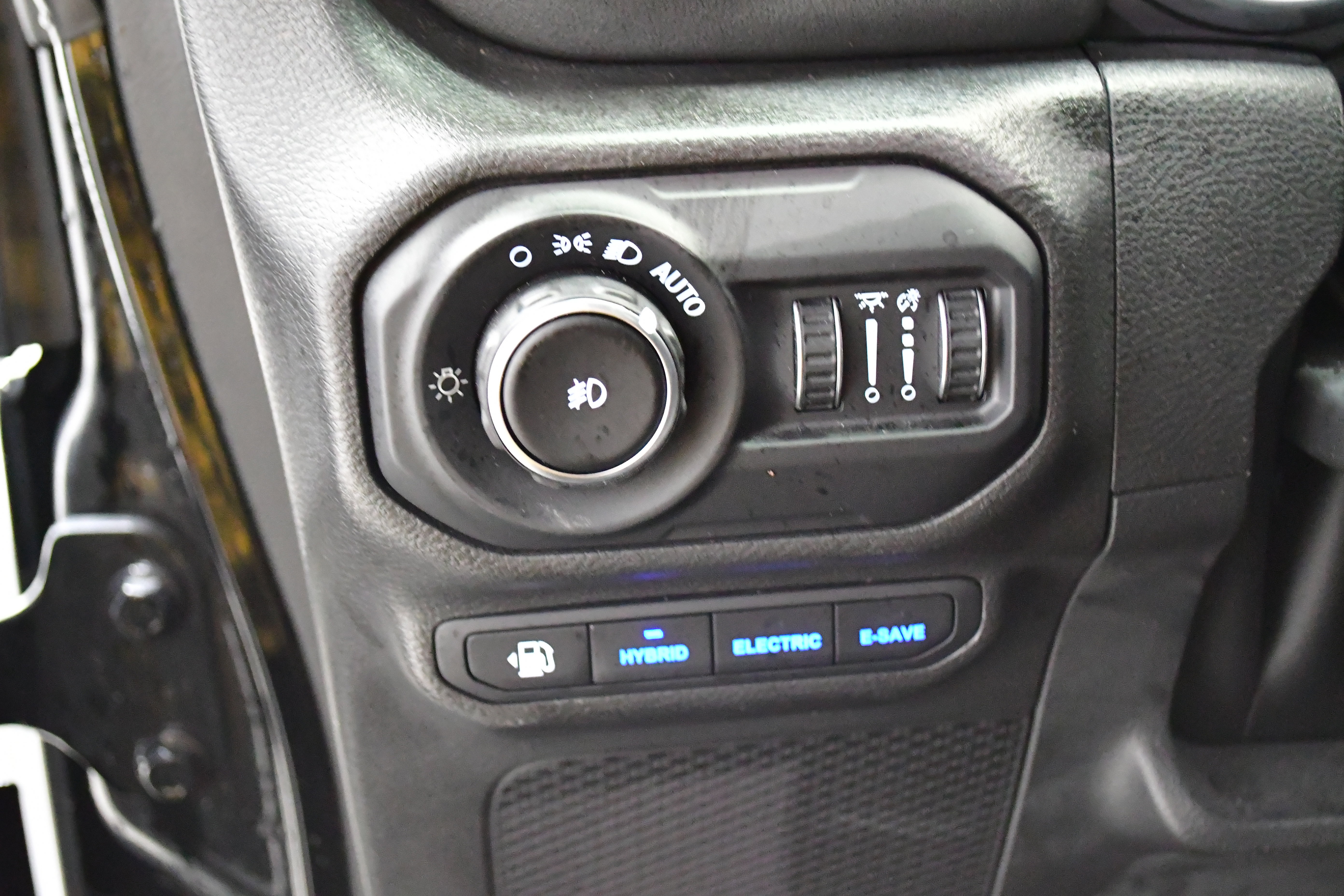 Used 2022 Jeep Wrangler Unlimited Rubicon 4xe w/ Cold Weather Group image 24