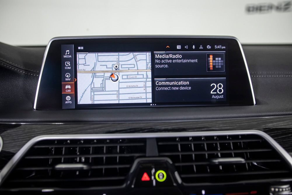 Used 2021 BMW 750i xDrive w/ M Sport Package AWD/4WD image 26