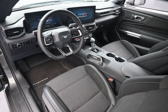 New 2026 Ford Mustang GT w/ GT Performance Package RWD image 11