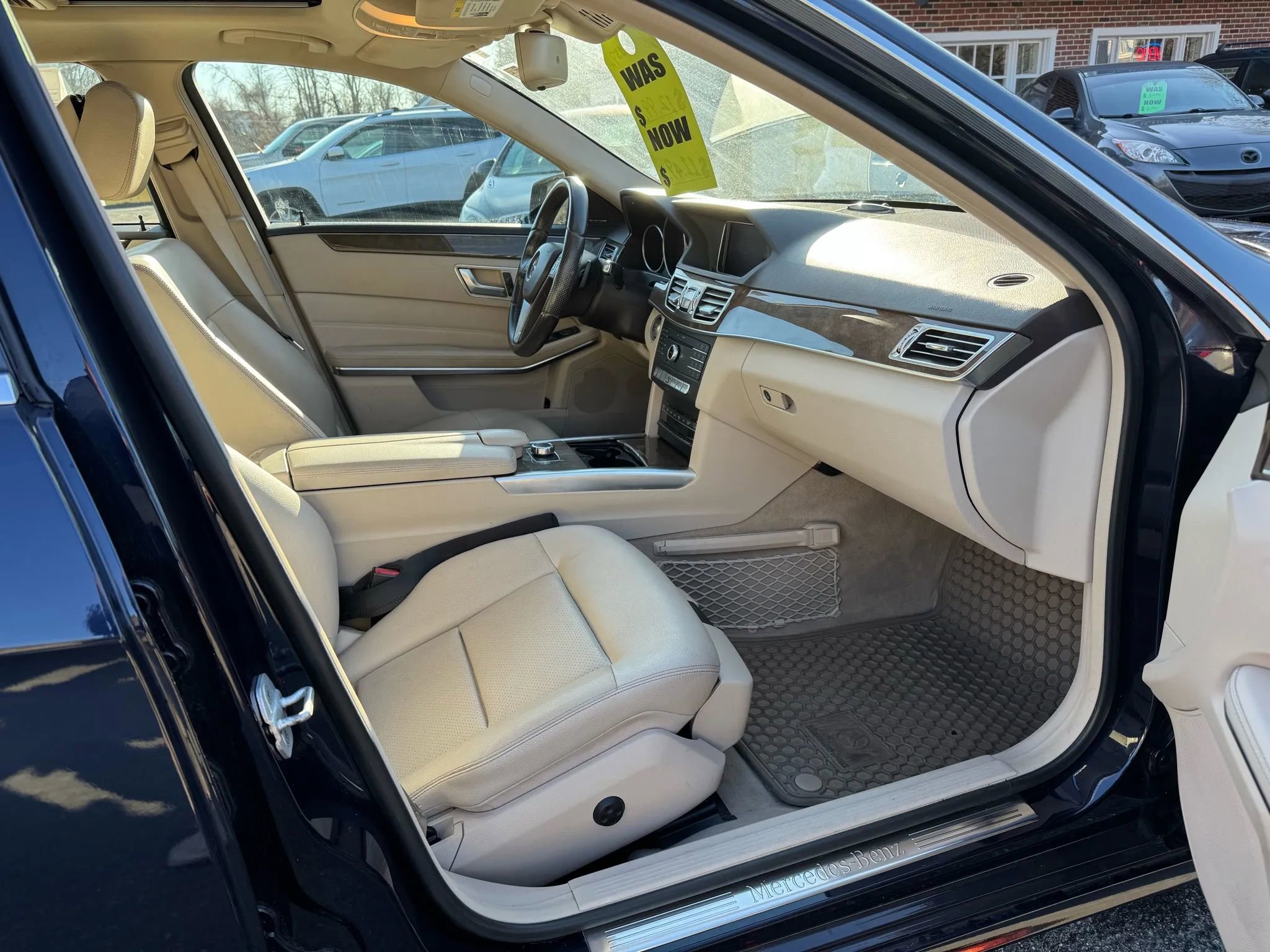 Used 2016 Mercedes-Benz E 350 4MATIC Sedan image 16