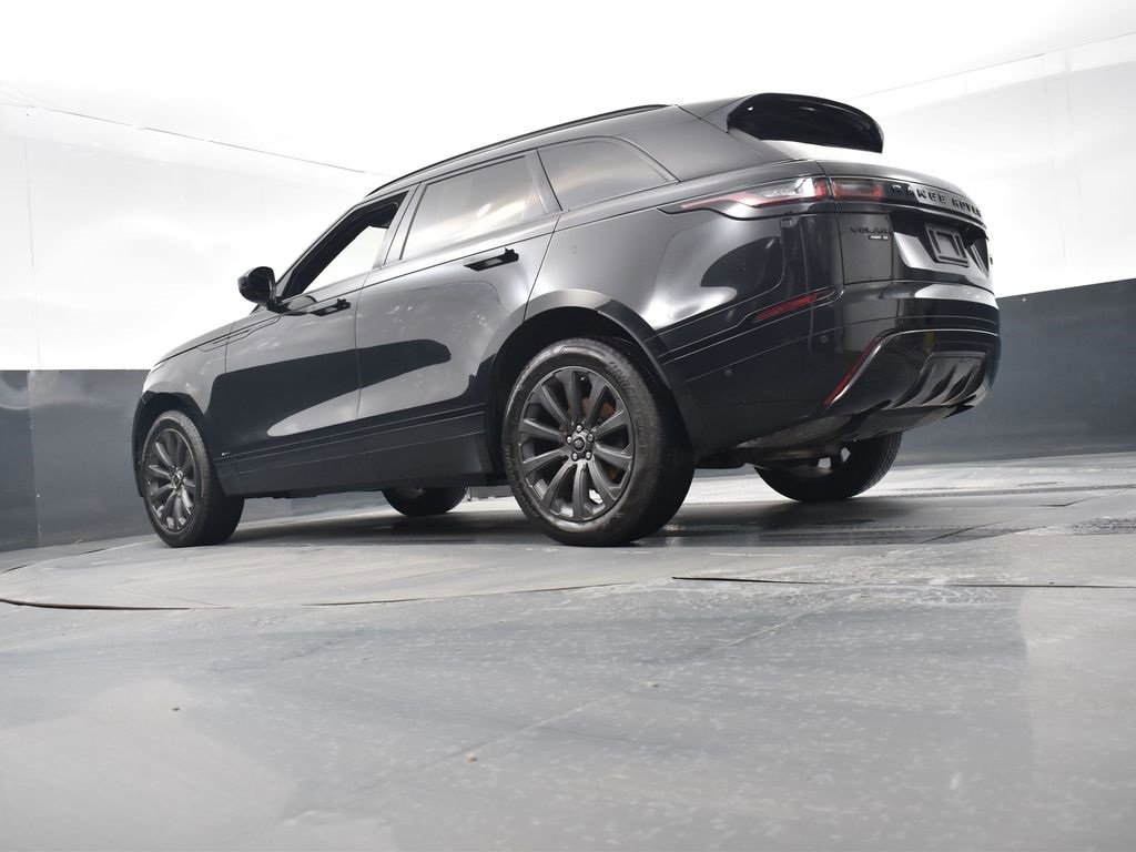 Used 2018 Land Rover Range Rover Velar R-Dynamic SE image 25