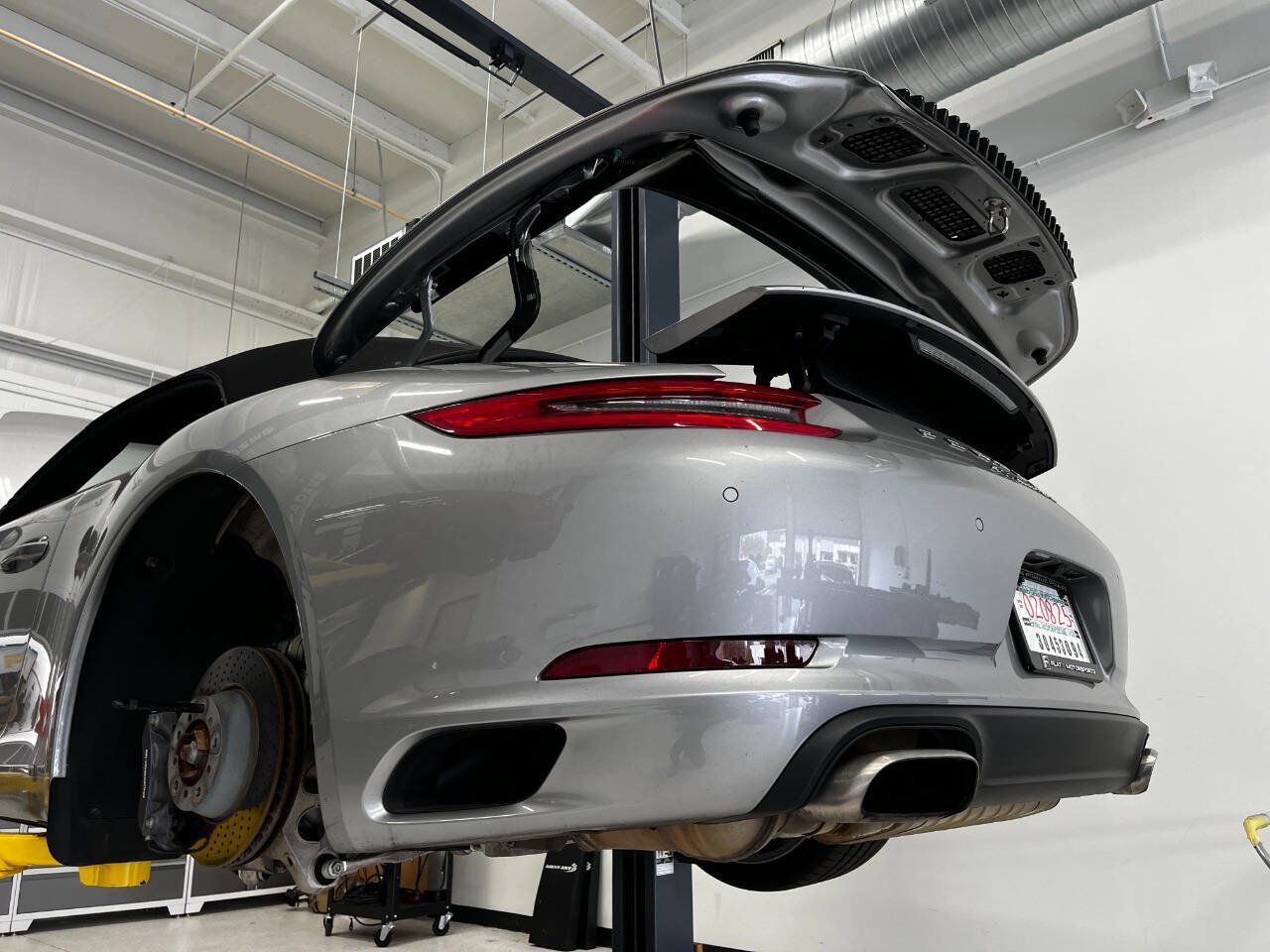 Used 2017 Porsche 911 Carrera image 60