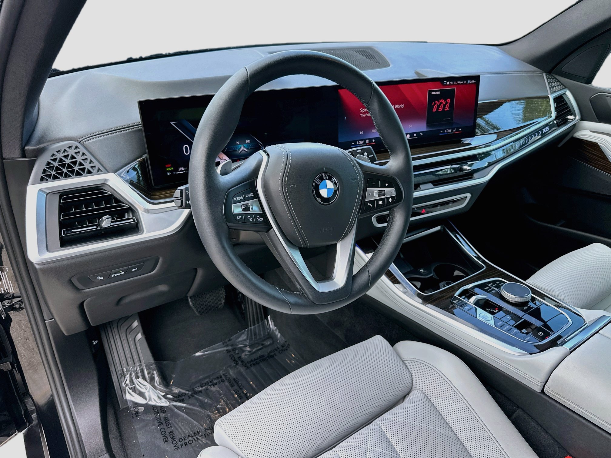 Used 2024 BMW X5 sDrive40i w/ Parking Assistance Package RWD image 9
