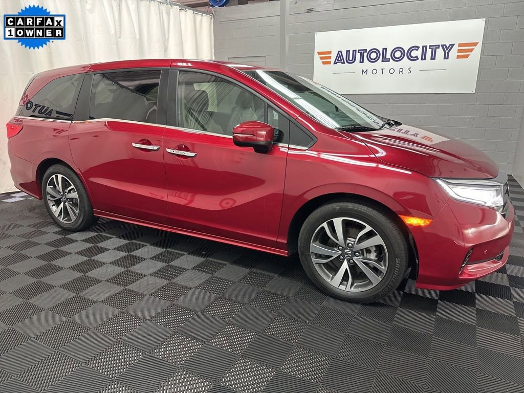 Used 2024 Honda Odyssey Touring image 3