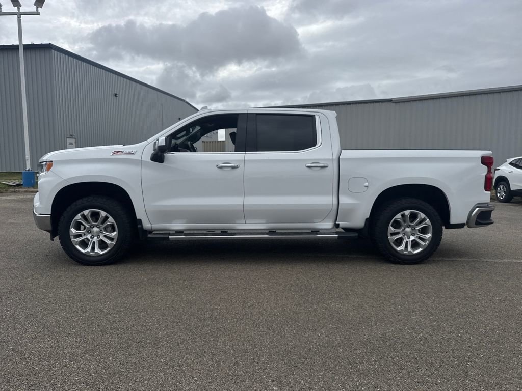 Used 2023 Chevrolet Silverado 1500 LTZ image 3