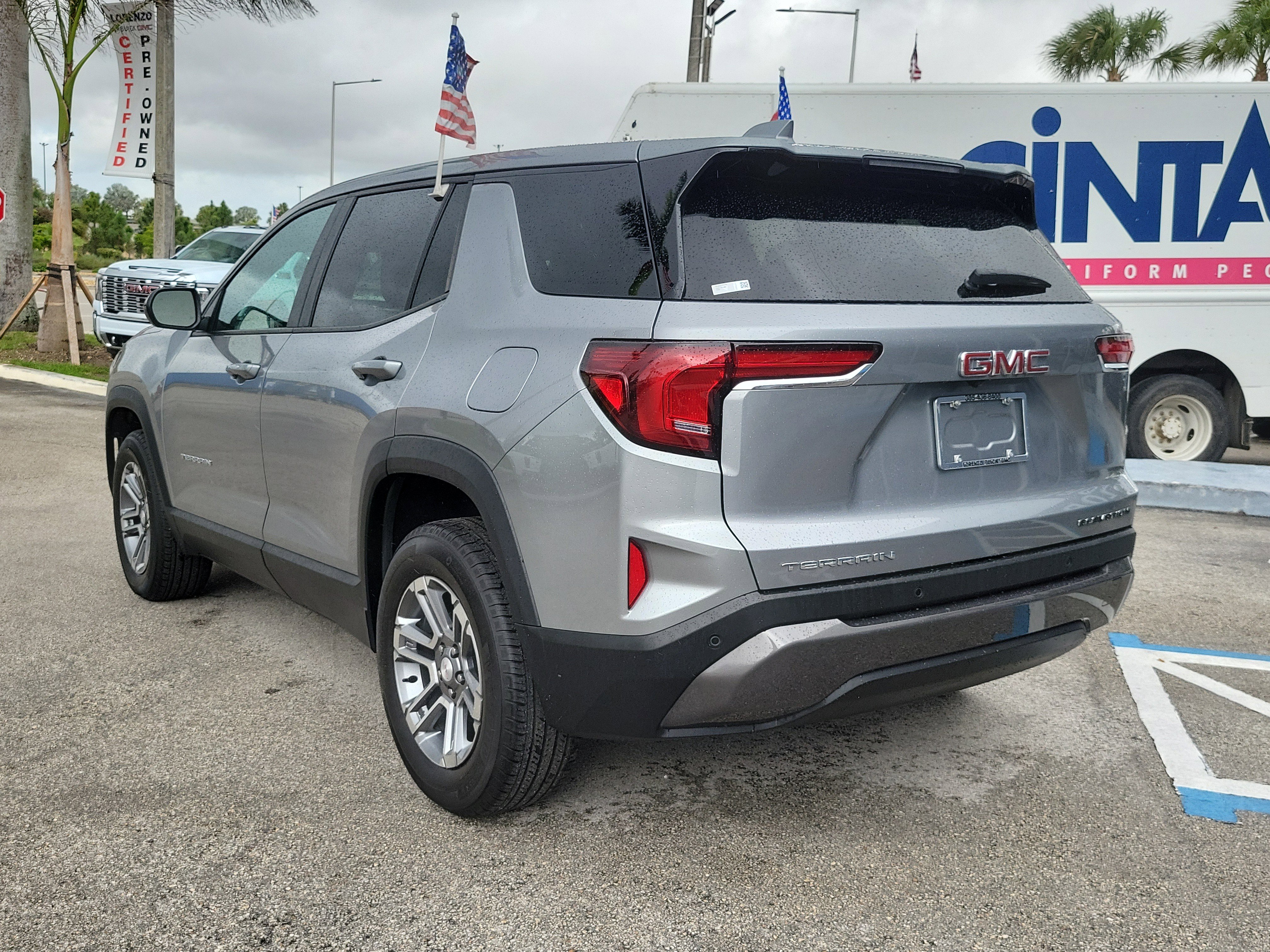 Used 2026 GMC Terrain Elevation image 7