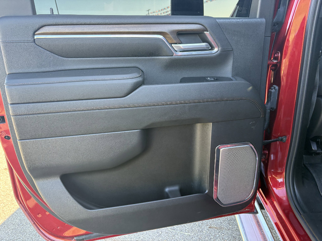 Used 2024 Chevrolet Silverado 3500 High Country w/ High Country Premium Package AWD/4WD image 16