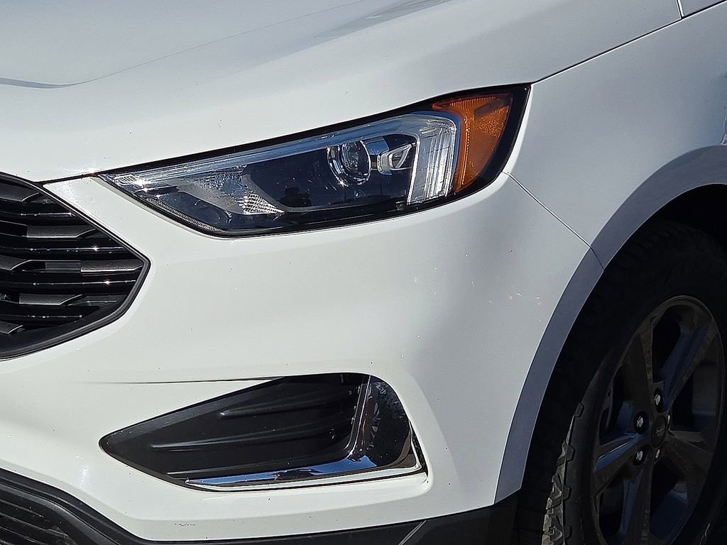 Used 2023 Ford Edge SEL w/ Sport Appearance Package image 26