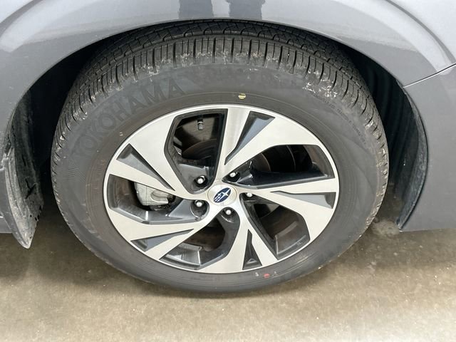 Certified 2025 Subaru Legacy Premium AWD/4WD image 5