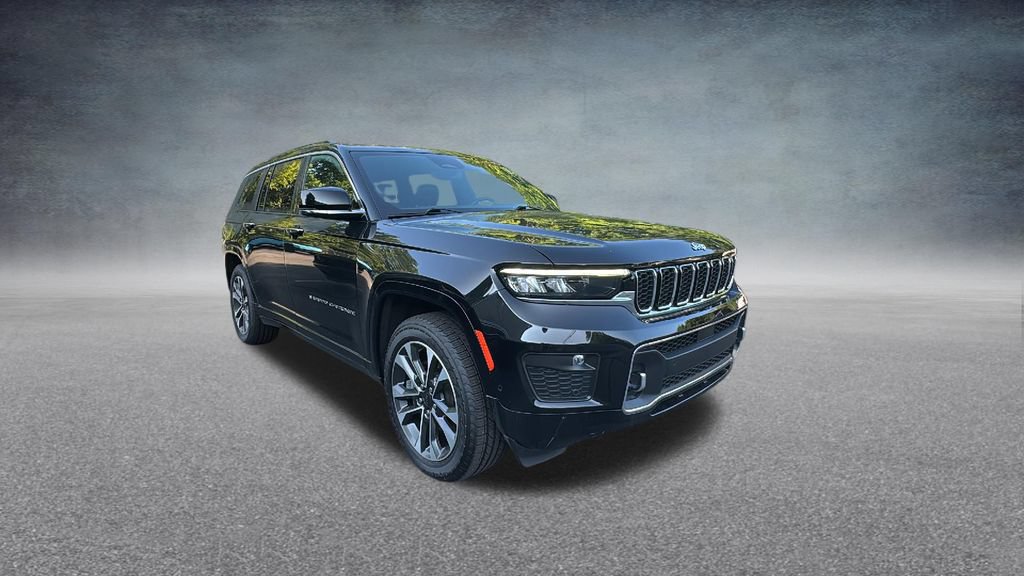 Used 2023 Jeep Grand Cherokee L Overland AWD/4WD image 3