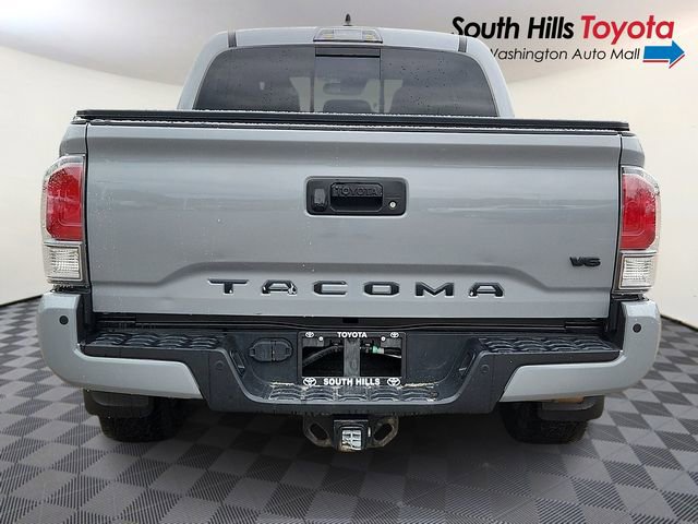 Used 2020 Toyota Tacoma TRD Sport w/ TRD Premium Sport Package AWD/4WD image 5
