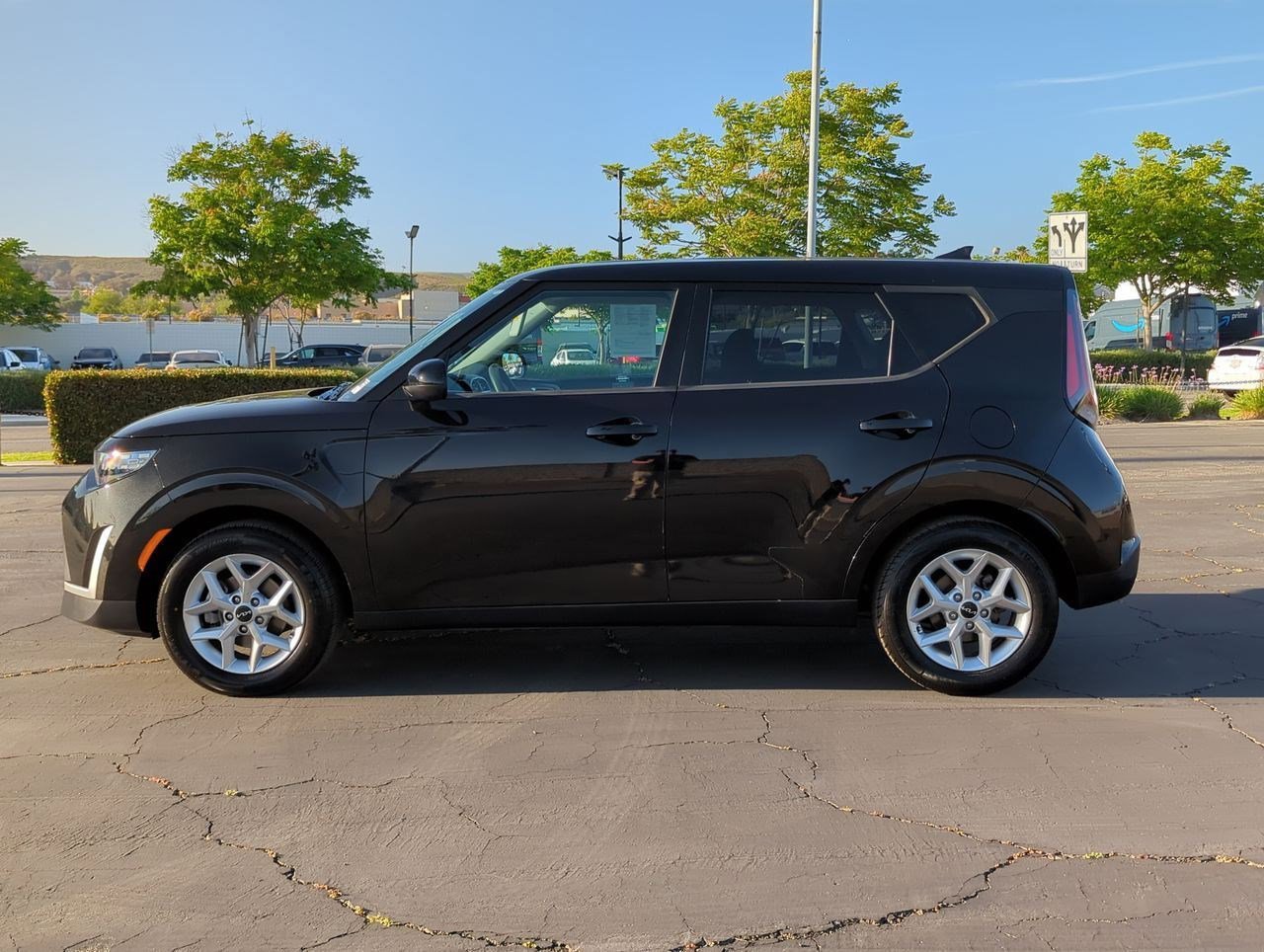 Certified 2023 Kia Soul S image 9