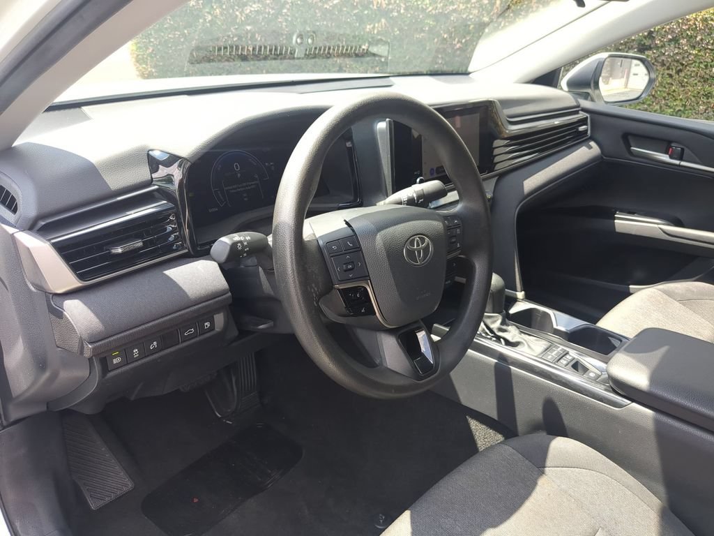 Used 2025 Toyota Camry LE FWD image 15