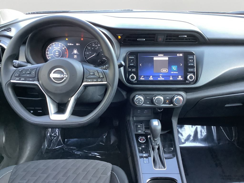 Used 2023 Nissan Kicks SV image 16