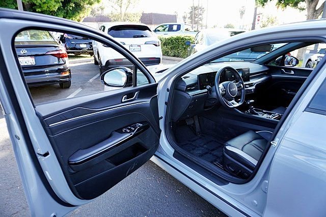 Used 2025 Kia K5 GT-Line image 37