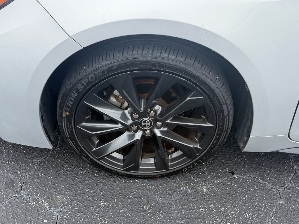 Used 2023 Toyota Corolla SE w/ SE Premium Package FWD image 19