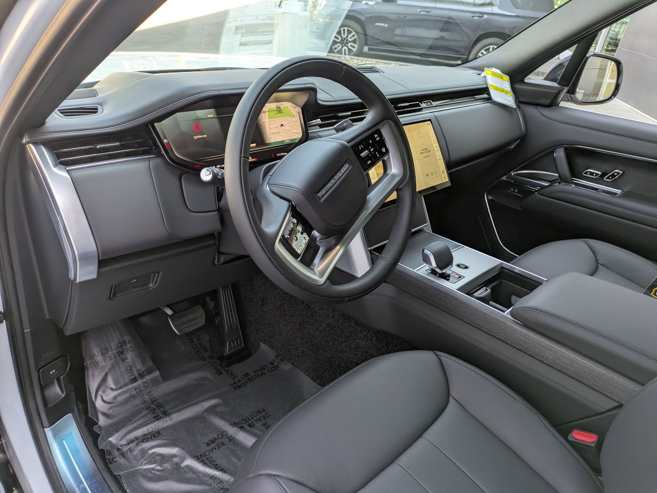 New 2025 Land Rover Range Rover Long Wheelbase SE image 14