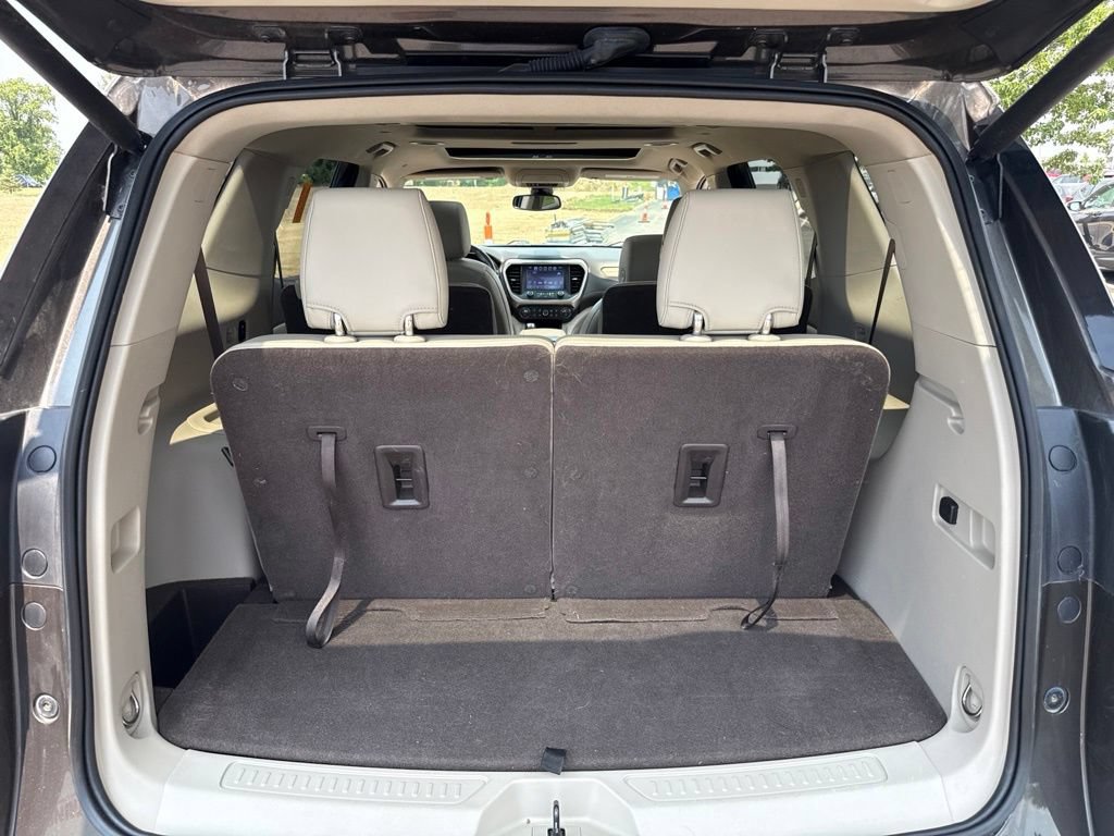 Used 2019 GMC Acadia Denali w/ Technology Package AWD/4WD image 9