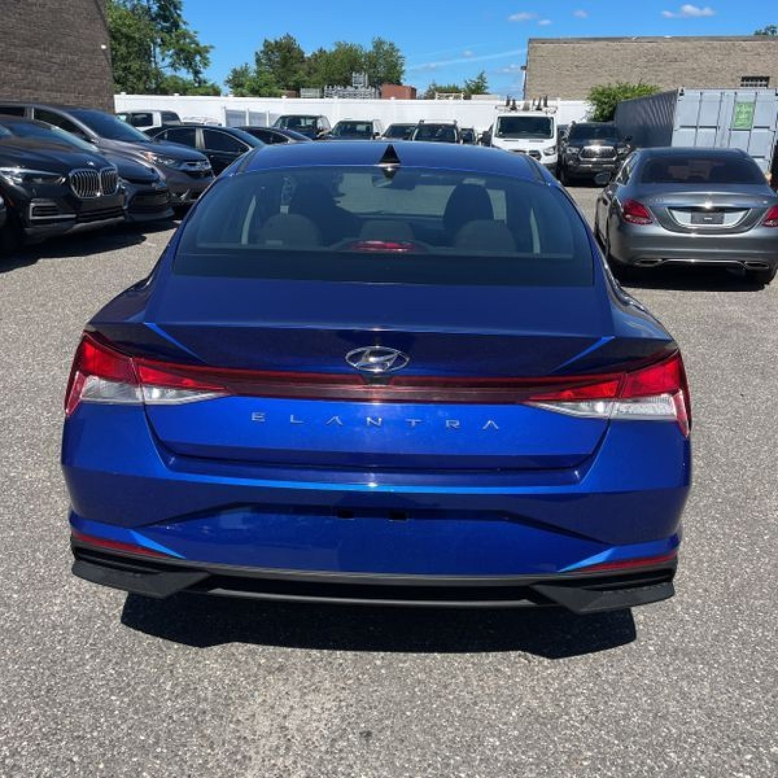 Used 2022 Hyundai Elantra SEL FWD image 6