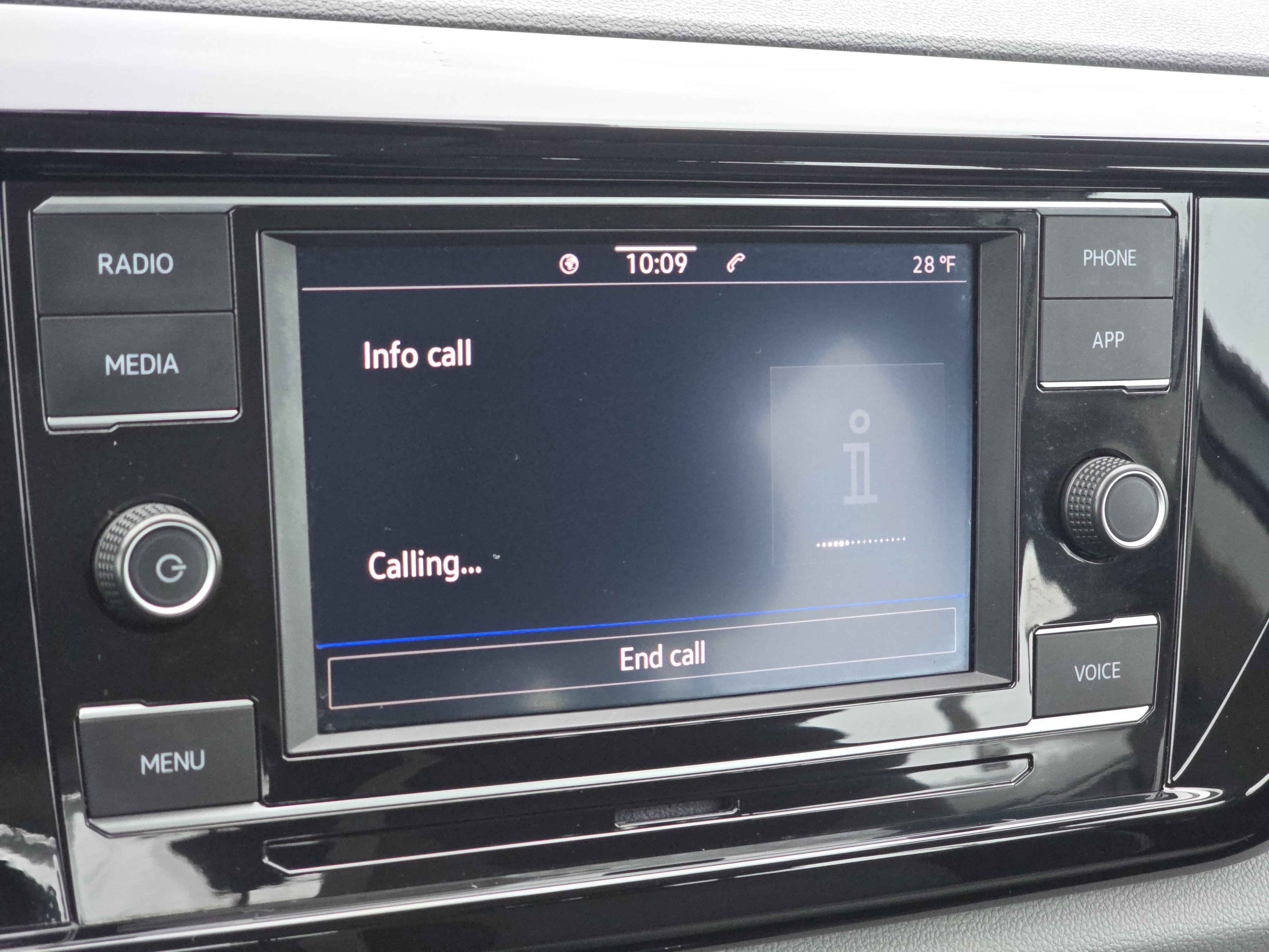 Certified 2023 Volkswagen Taos S image 11