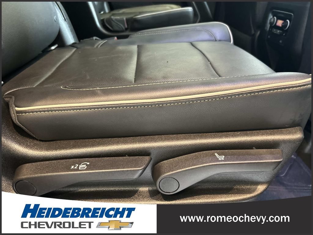 Used 2021 Chevrolet Tahoe Premier w/ Premium Package AWD/4WD image 35