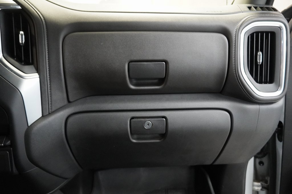 Used 2020 Chevrolet Silverado 1500 LT Trail Boss w/ Bed Protection Package image 35