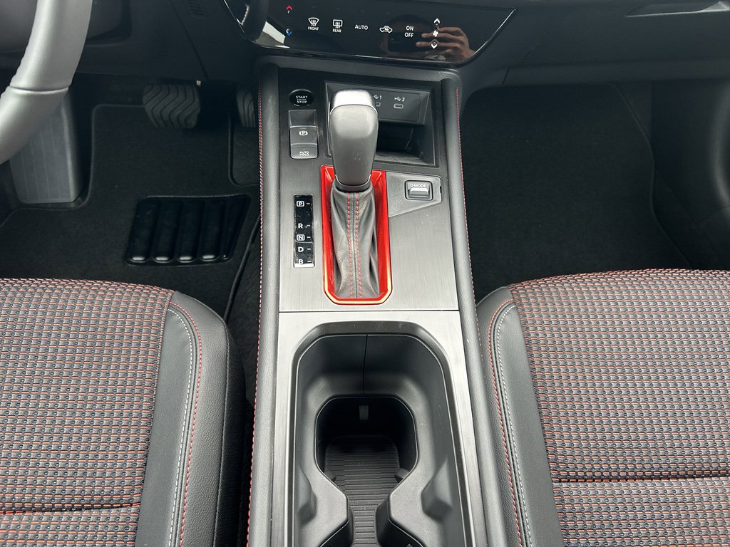 New 2026 Nissan Kicks SR image 17